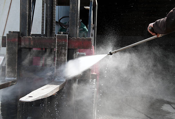 Best Parking Lot and Garage Cleaning  in Maud, TX